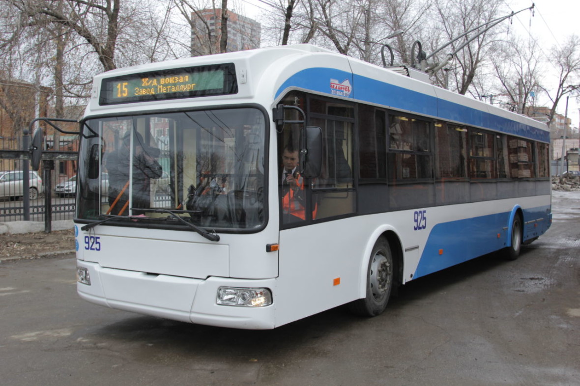 Новые троллейбусы 2015 Елизарова (3)