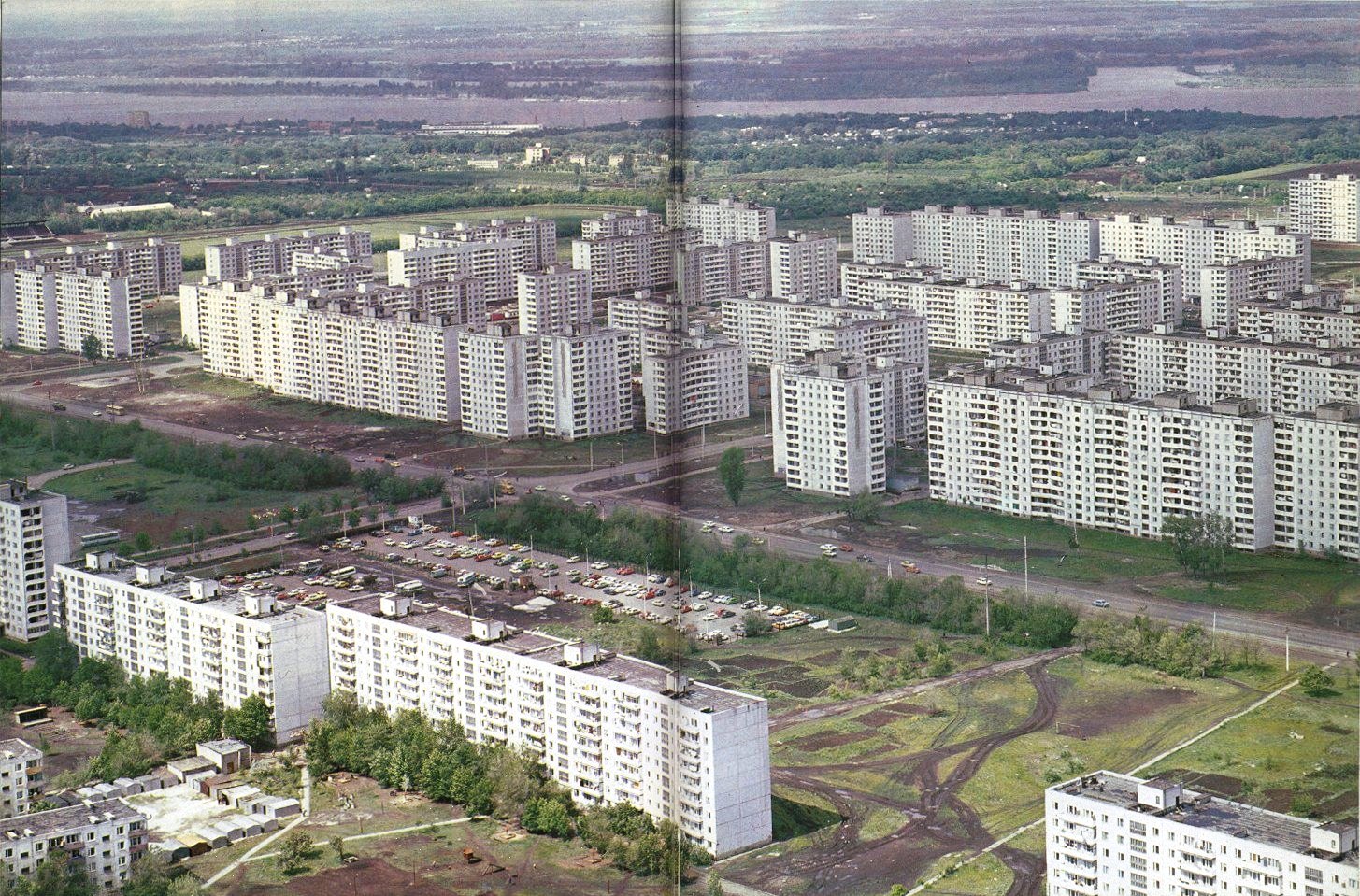 Вид на перекресток Московского шоссе и улицы Георгия Димитрова