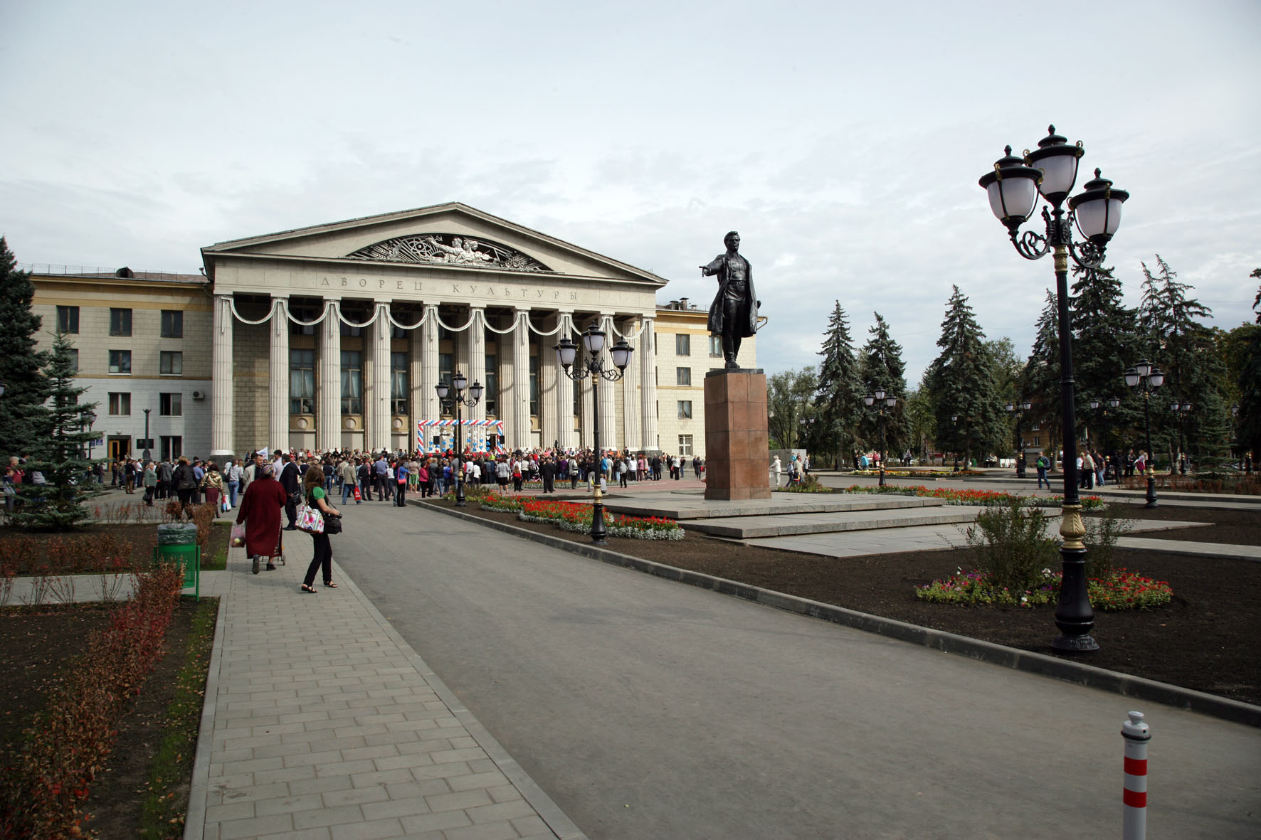Памятник кирову в самаре фото