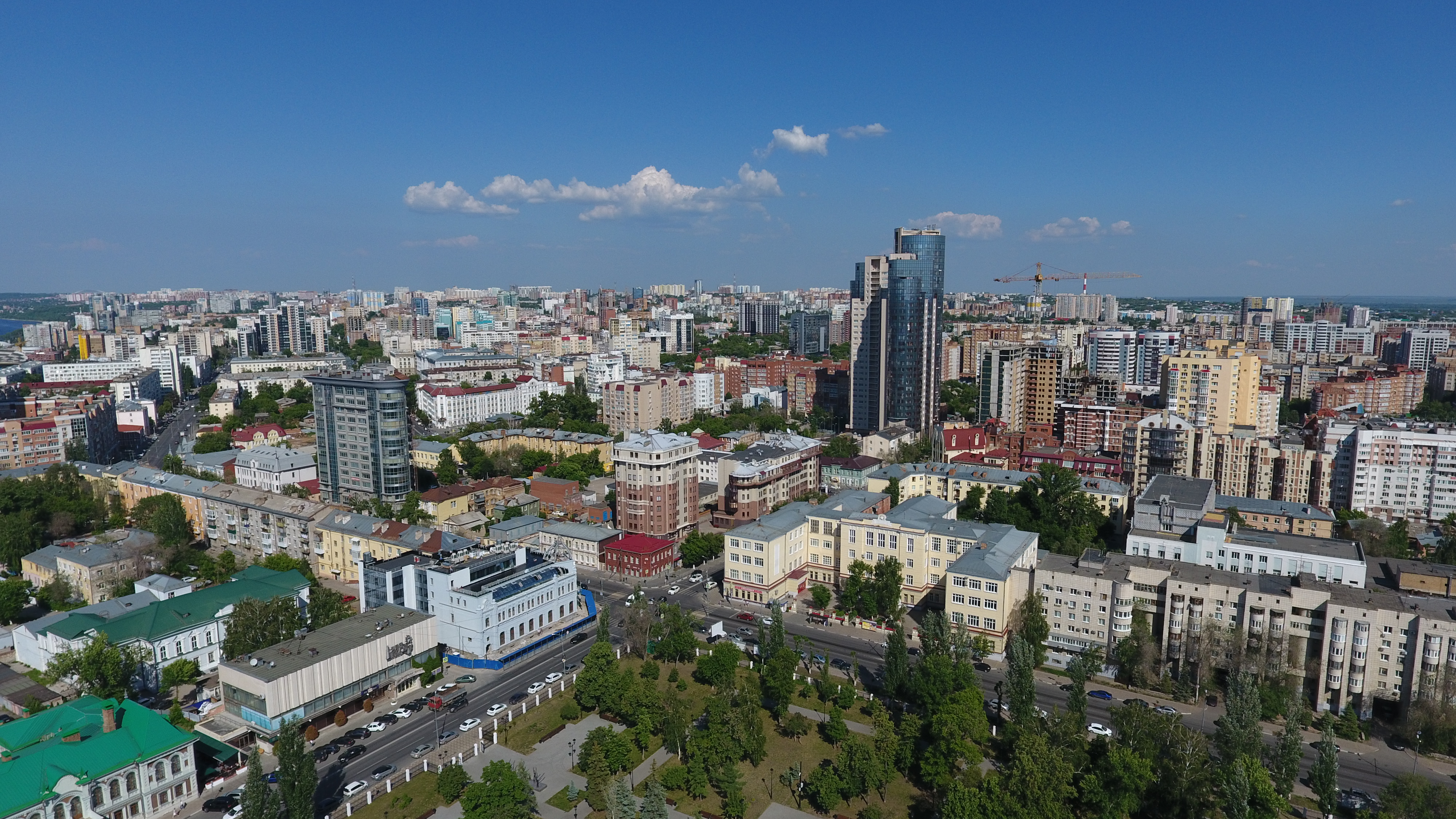 Плюсы города самара. Самара (город). Самара исторический центр. Самара центр города. Самара панорама города.