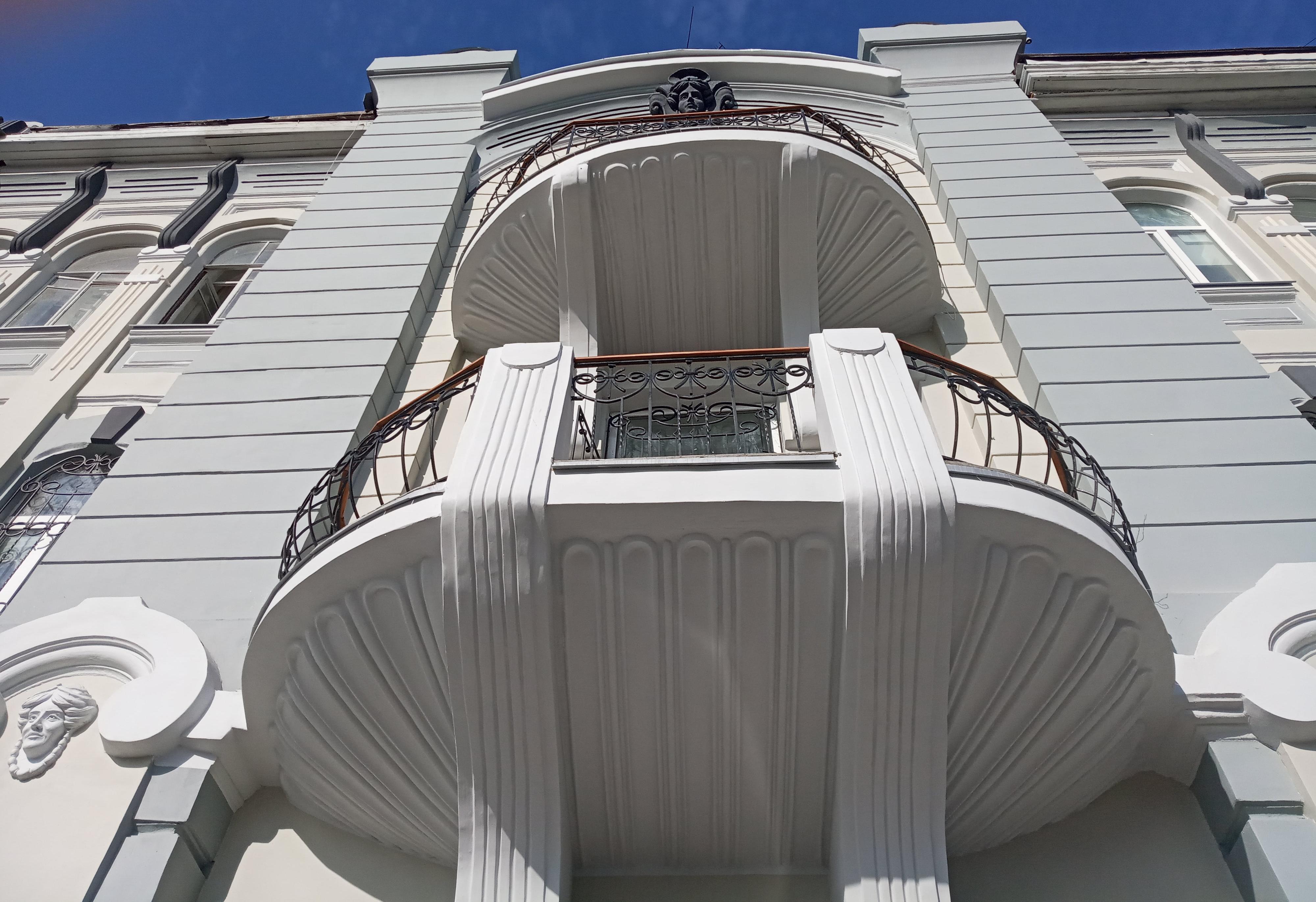Балконы дома Филимонова