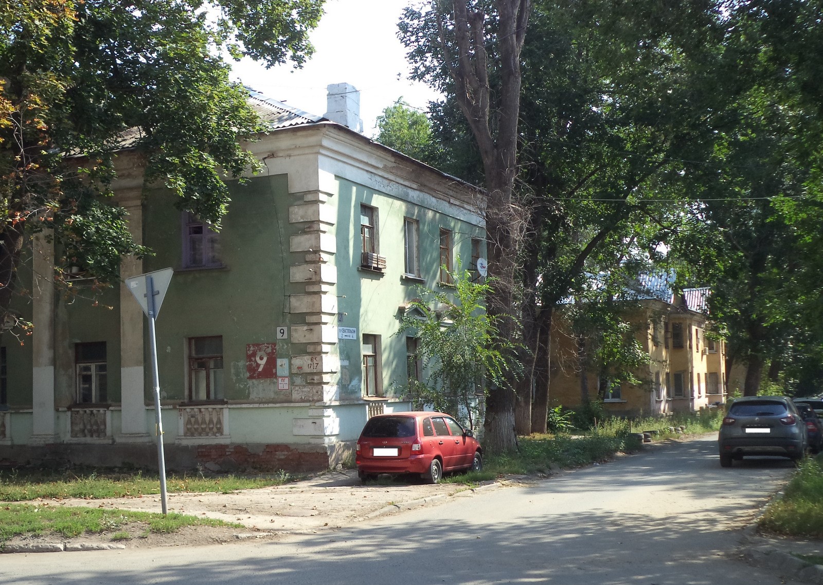 Севастопольский переулок 2