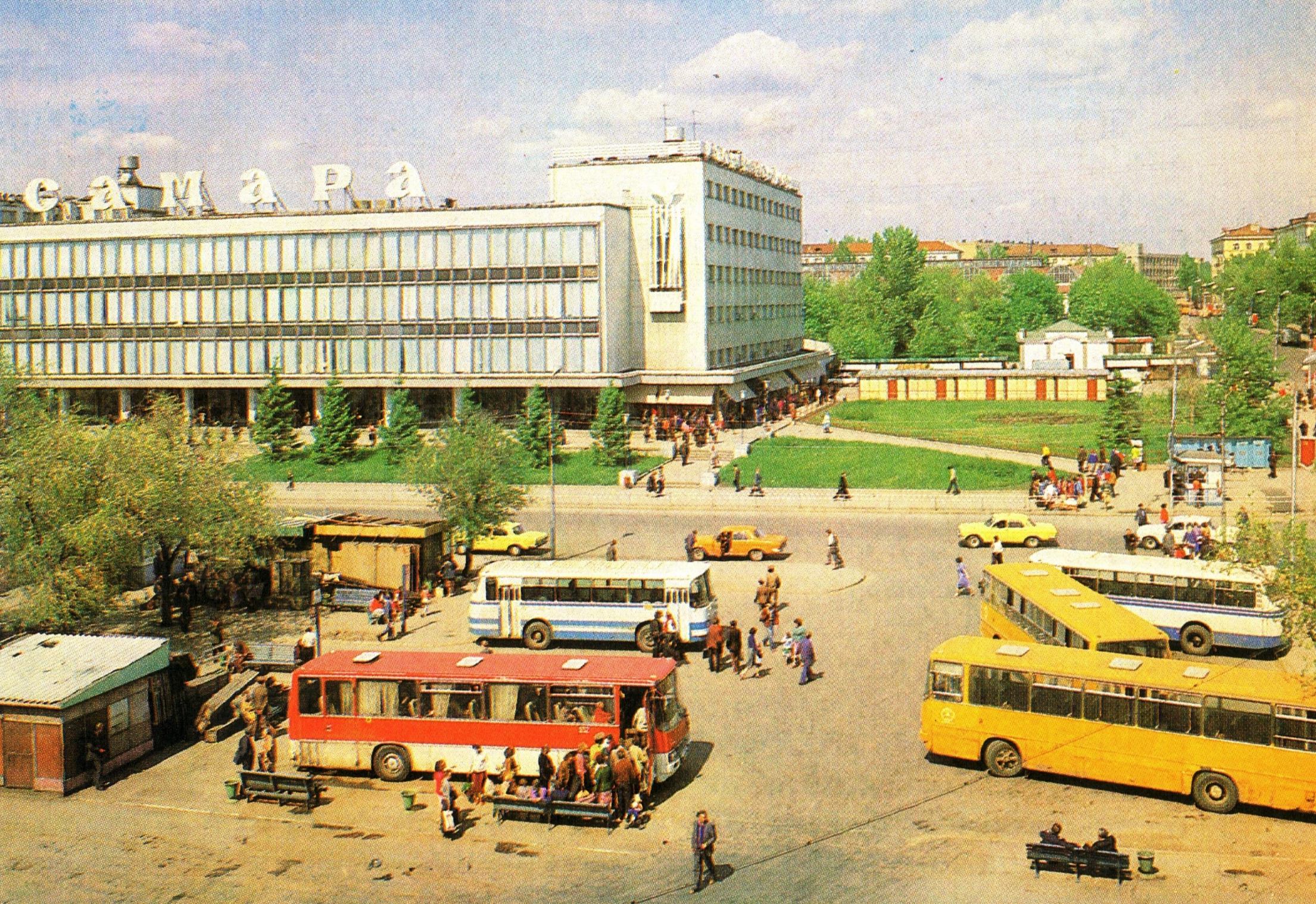 Улица Спортивная в конце 1980-х годов