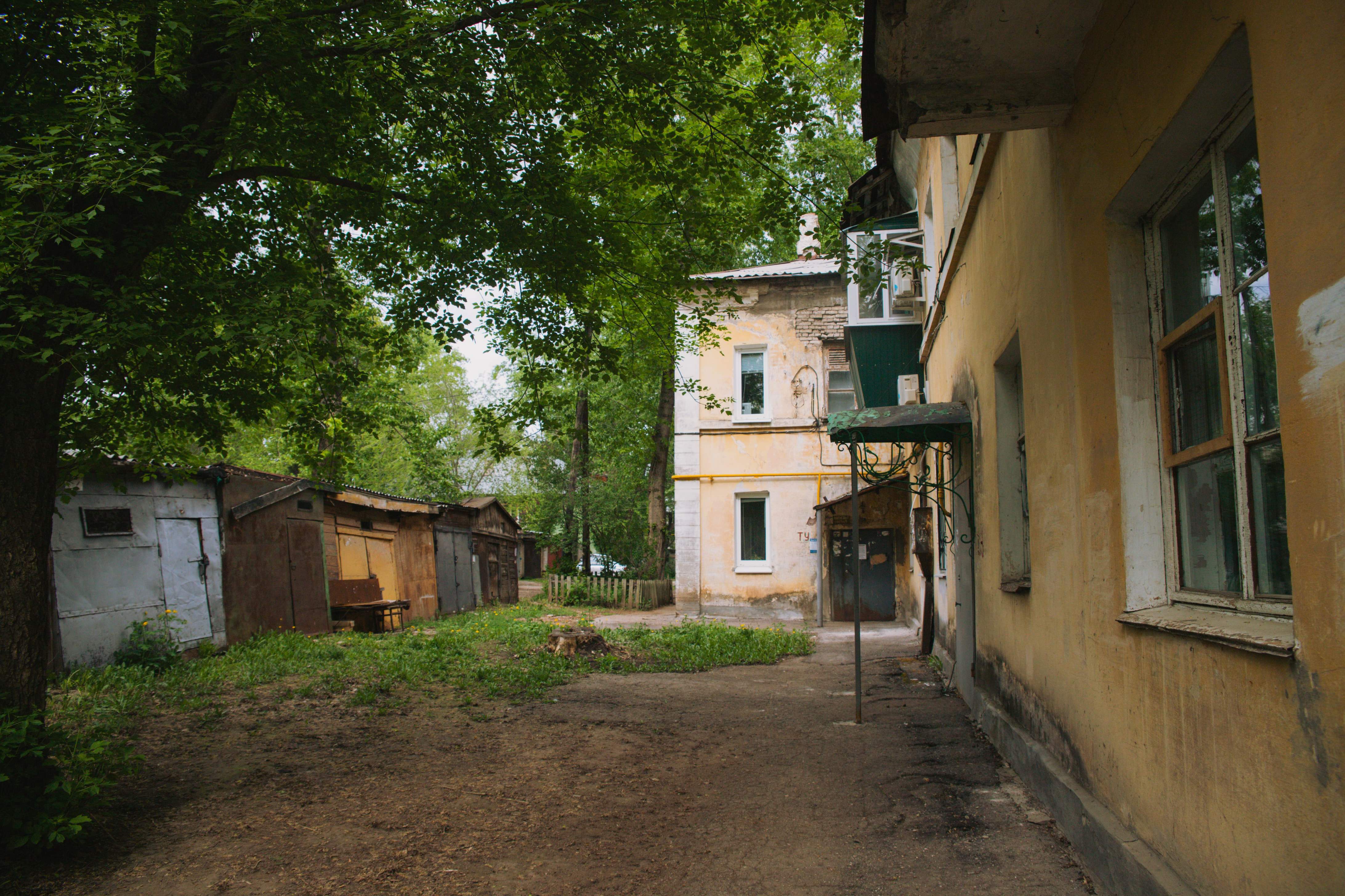 Приставы театральный проезд 6 самара. Безымянка Самара бараки. Театральный проезд 6 Самара. Безымянка 8 Самара. Самарские улочки.