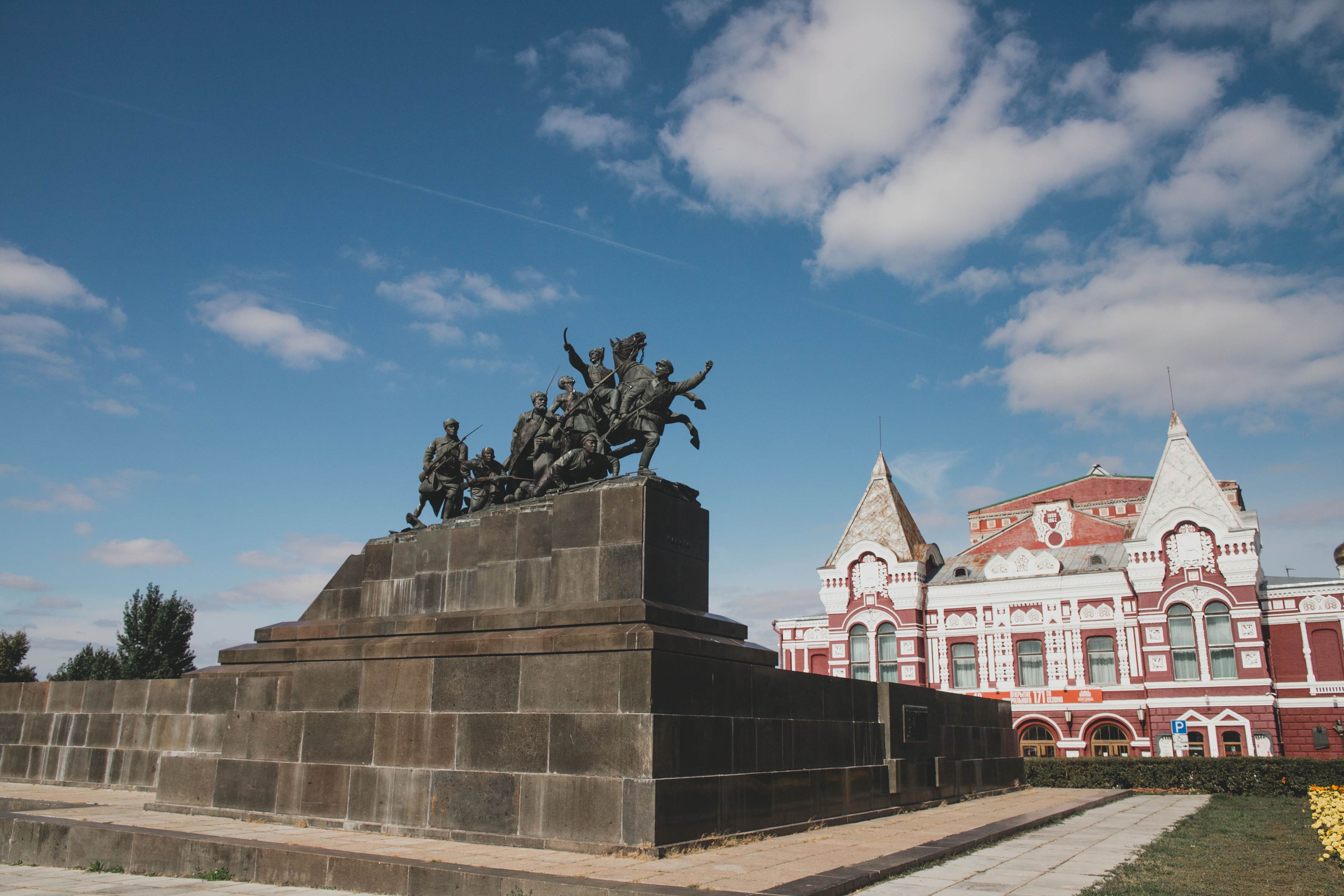 памятник чапаеву в санкт петербурге