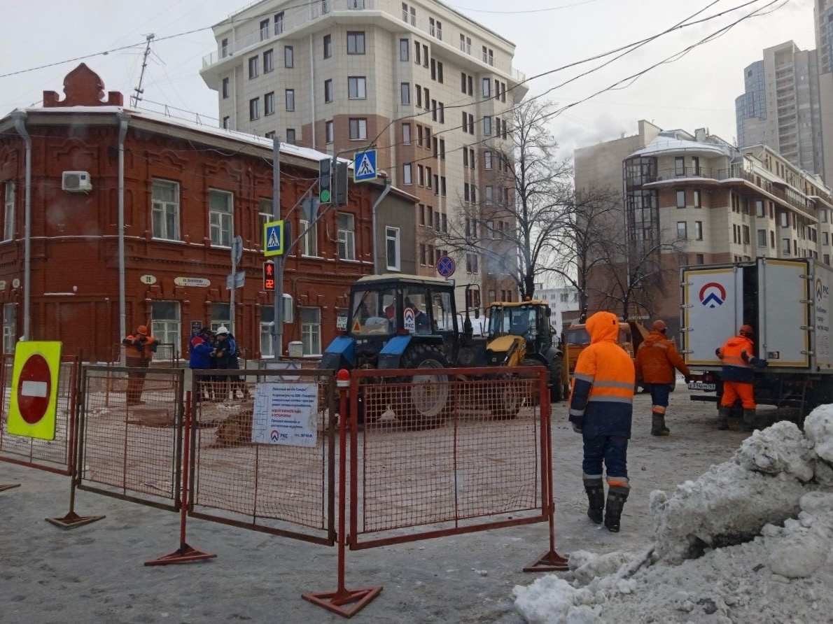 Подробности о коммунальной аварии на Вилоновской. Отключили холодную воду в  нескольких домах | Другой город - интернет-журнал о Самаре и Самарской  области