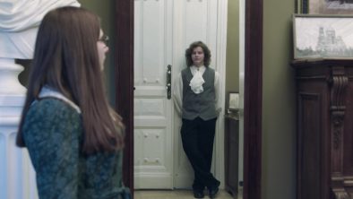 Экспонаты руками не трогать 1